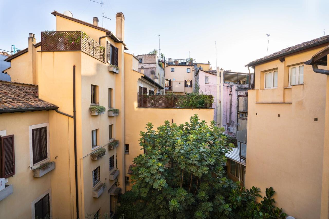 Quiet Trevi Fountain Apartment With Patio And Backyard 로마 외부 사진