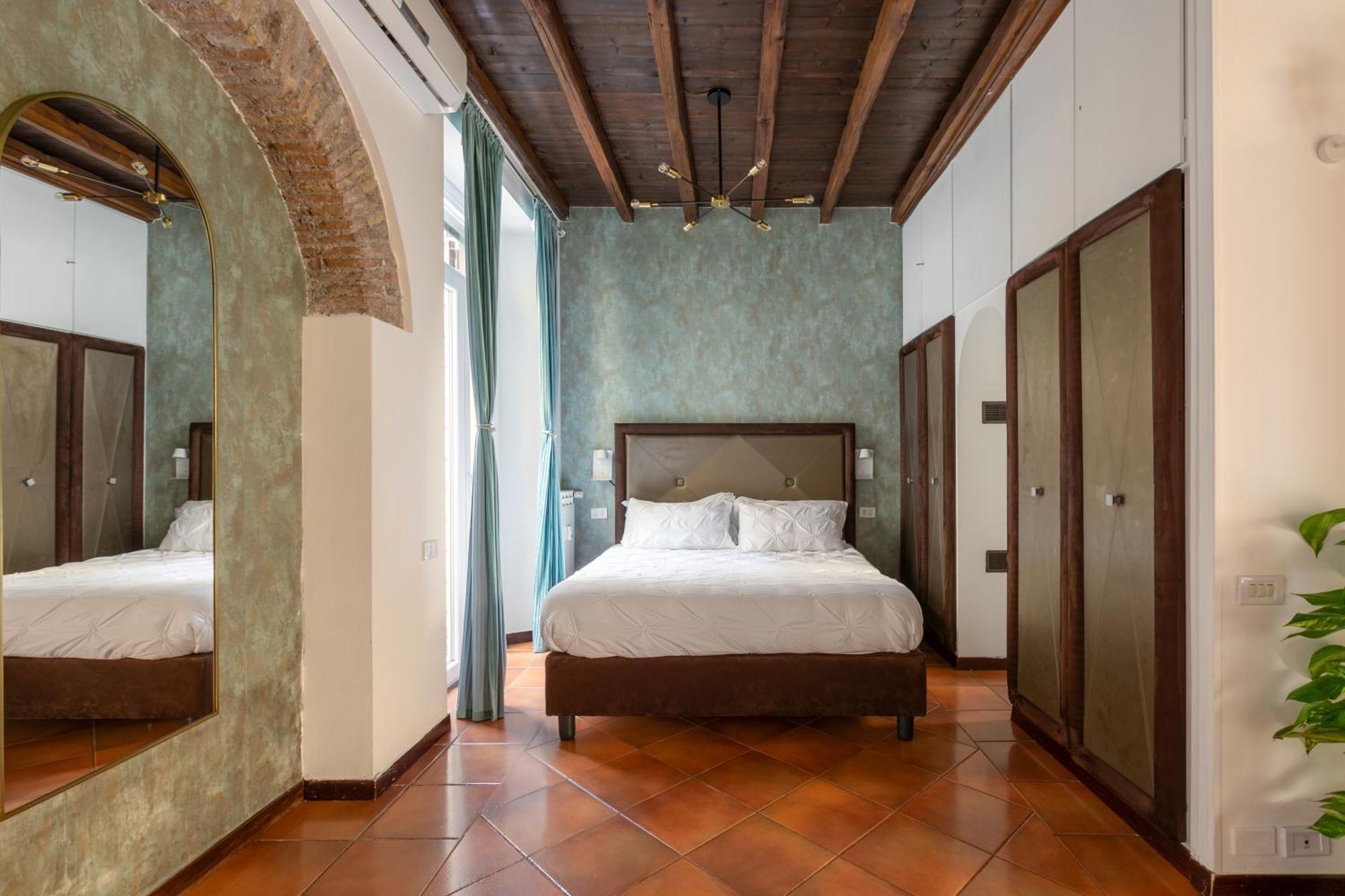 Quiet Trevi Fountain Apartment With Patio And Backyard 로마 외부 사진